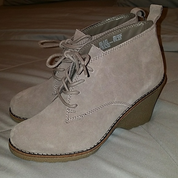 Sonoma Shoes - Sonoma Suede Wedge Booties Size 8 NWT